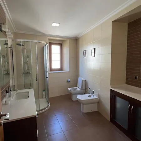 2 Apartment *